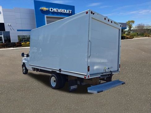 Used 2024 Ford E-450 and Econoline 450 Super Duty RWD image 23