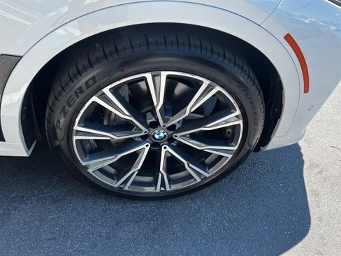 Used 2019 BMW X7 xDrive50i w/ M Sport Package AWD/4WD image 10