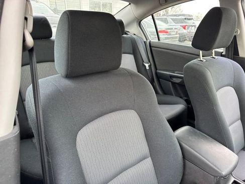 Used 2007 MAZDA MAZDA3 i Touring image 21