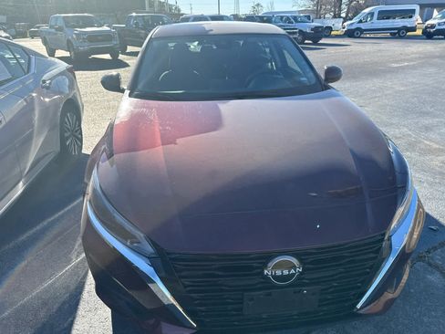 Used 2023 Nissan Altima 2.5 SV image 5