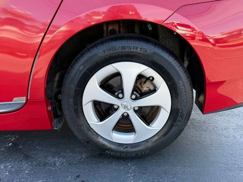 Used 2013 Toyota Prius image 27