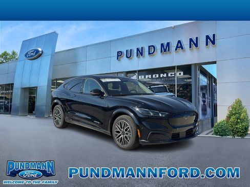 Used 2024 Ford Mustang Mach-E Premium image 1