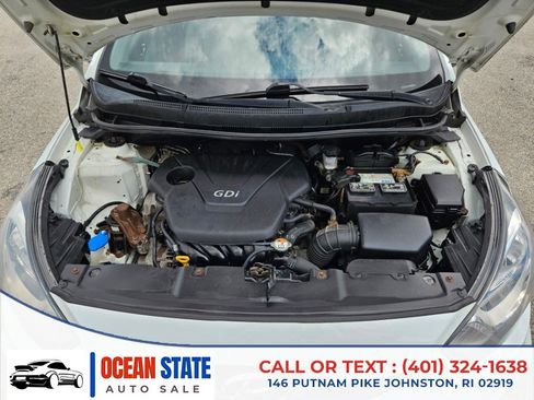 Used 2012 Hyundai Accent SE FWD image 18