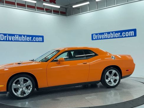 Used 2014 Dodge Challenger SXT Plus RWD image 7
