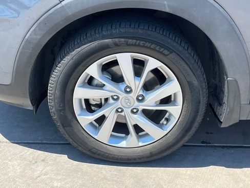 Used 2019 Hyundai Tucson Value FWD image 5