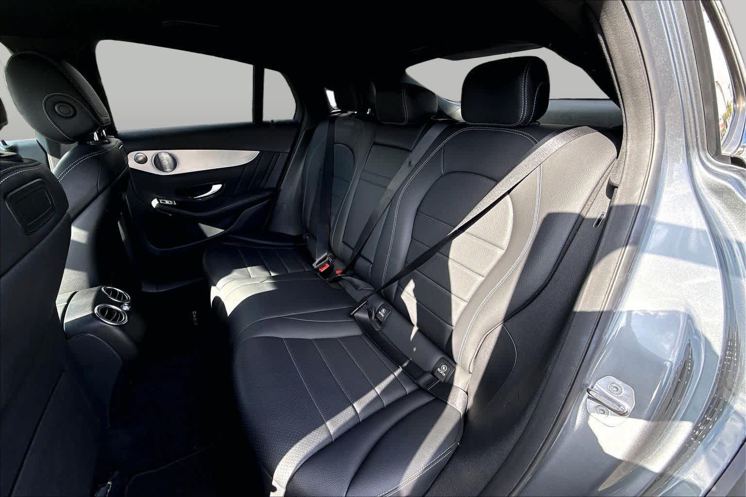 Used 2019 Mercedes-Benz GLC 300 4MATIC Coupe image 20