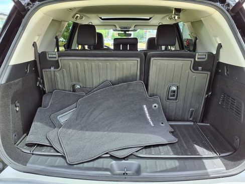 Used 2025 Nissan Pathfinder Platinum w/ Cargo Package FWD image 11
