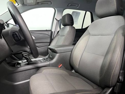 Used 2021 Chevrolet Traverse LT AWD/4WD image 14