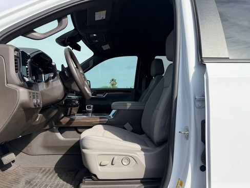 Used 2024 Chevrolet Silverado 1500 RST w/ All Star Edition Plus AWD/4WD image 5