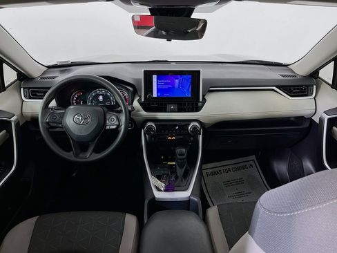 Used 2025 Toyota RAV4 XLE w/ Convenience Package FWD image 12