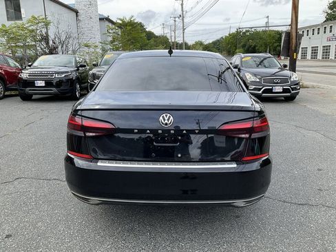 Used 2021 Volkswagen Passat 2.0T SE FWD image 6