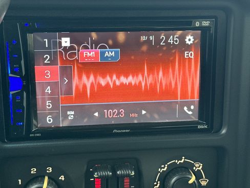 Used 2006 Chevrolet Silverado 2500 LT w/ Skid Plate Package image 17