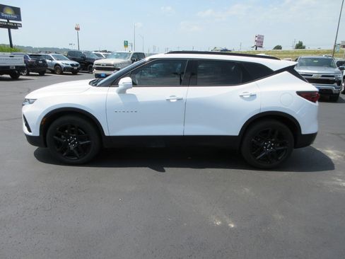 Certified 2020 Chevrolet Blazer LT FWD image 2