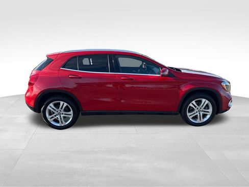 Used 2018 Mercedes-Benz GLA 250 4MATIC image 7