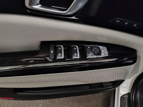 Used 2024 Kia Carnival SX Prestige FWD image 10