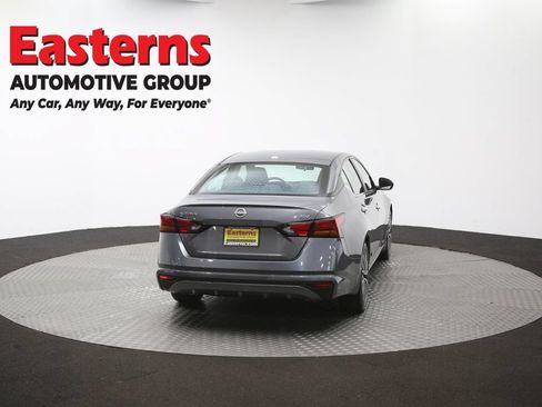 Used 2024 Nissan Altima 2.5 SV FWD image 38