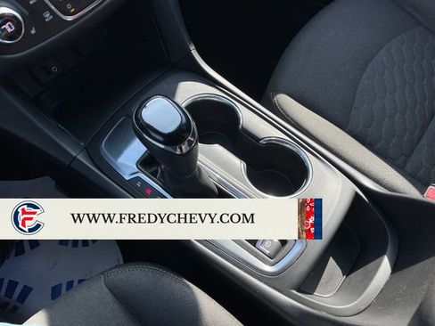 Used 2018 Chevrolet Equinox LT FWD image 23