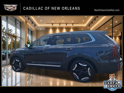 Used 2025 Kia Telluride S FWD image 5