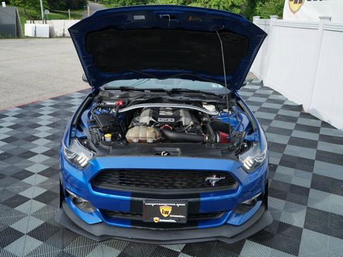 Used 2017 Ford Mustang GT Premium w/ Equipment Group 401A RWD image 74