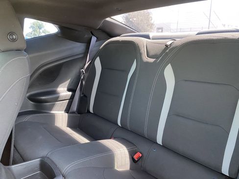 Used 2016 Chevrolet Camaro SS RWD image 18