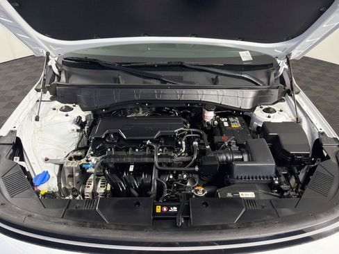 Used 2025 Hyundai Kona SEL FWD image 34