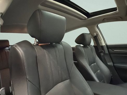 Certified 2019 Honda Accord Touring image 22