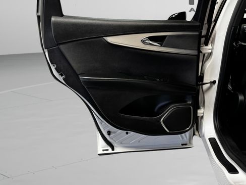 Used 2017 Lincoln MKX Premiere image 31