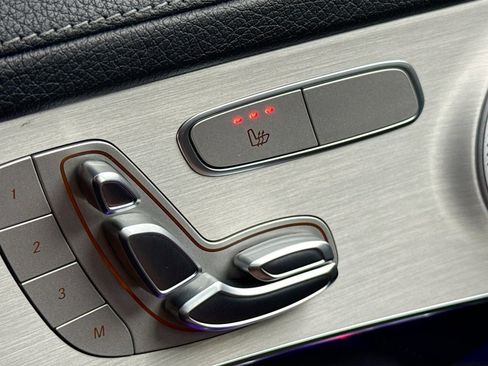 Used 2020 Mercedes-Benz GLC 63 AMG 4MATIC image 21