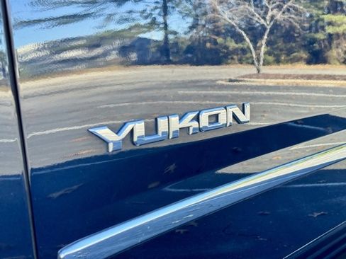 Used 2018 GMC Yukon SLT w/ Premium Edition image 15
