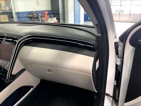 Used 2023 Hyundai Tucson Limited AWD/4WD image 13