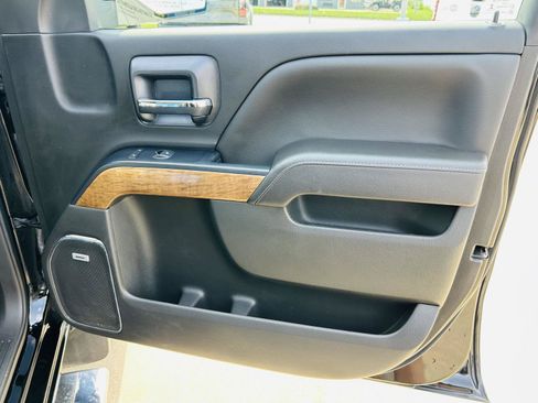 Used 2018 Chevrolet Silverado 1500 LTZ w/ Sport Package AWD/4WD image 29