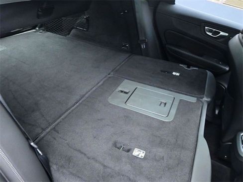 Certified 2023 Volvo XC60 B5 Ultimate image 28