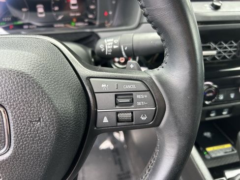 Used 2025 Honda Accord Sport image 26