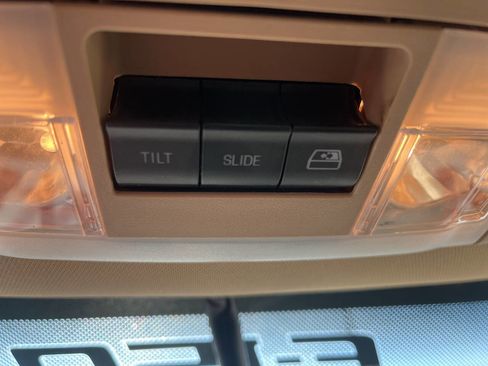 Used 2011 Ford F150 Lariat w/ Lariat Plus Pkg image 36