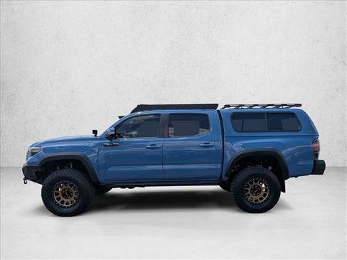 Used 2018 Toyota Tacoma TRD Pro AWD/4WD image 8