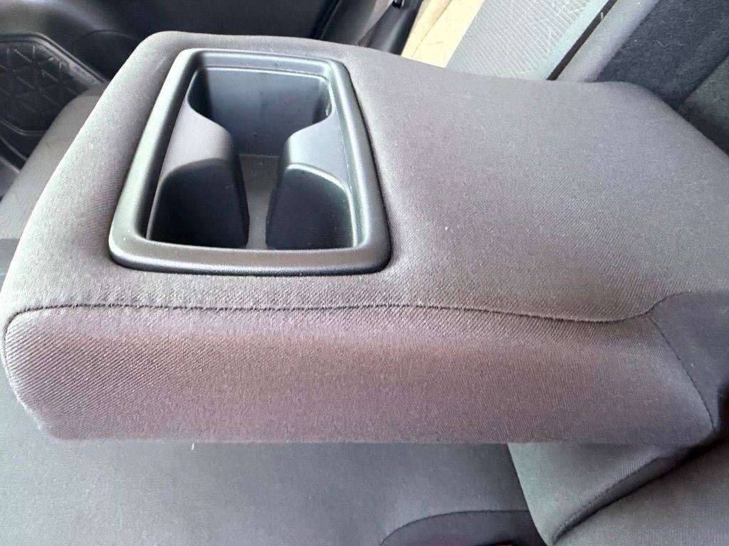 Used 2021 Toyota RAV4 XLE w/ Convenience Package FWD image 14