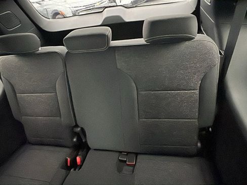 New 2026 Chevrolet Traverse LT image 18