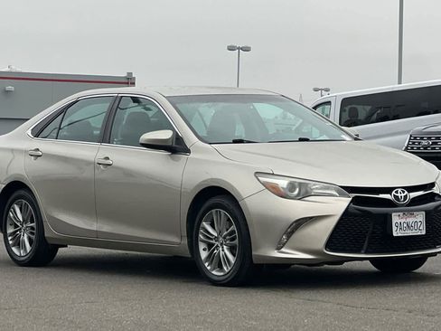 Certified 2016 Toyota Camry SE image 5
