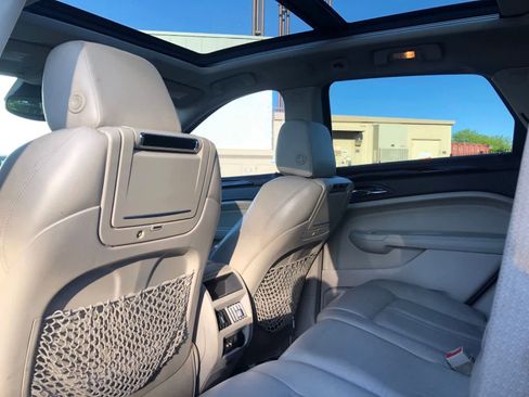 Used 2010 Cadillac SRX Luxury AWD/4WD image 6