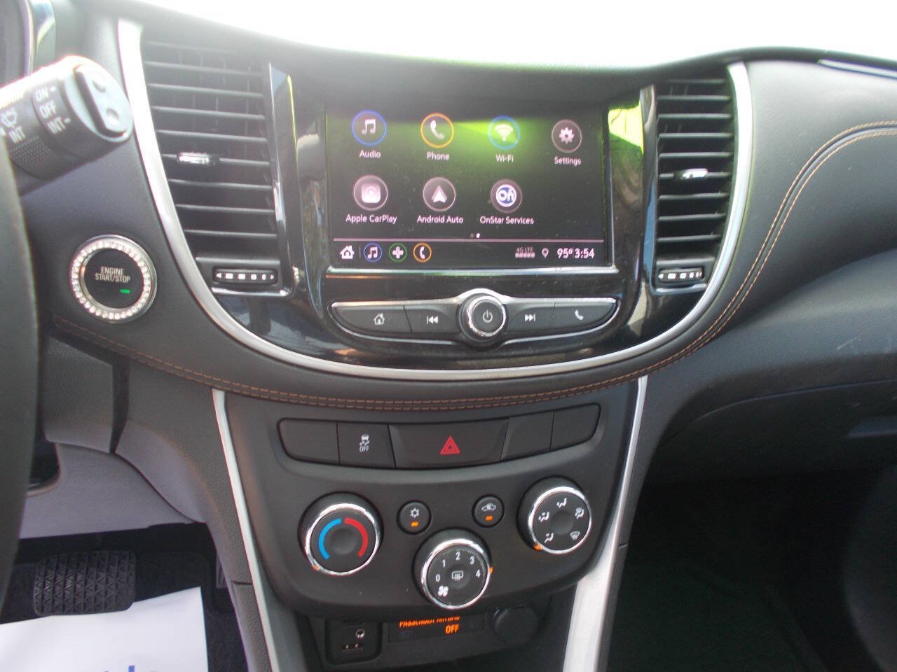 Used 2021 Chevrolet Trax LT w/ Driver Confidence Package FWD image 14