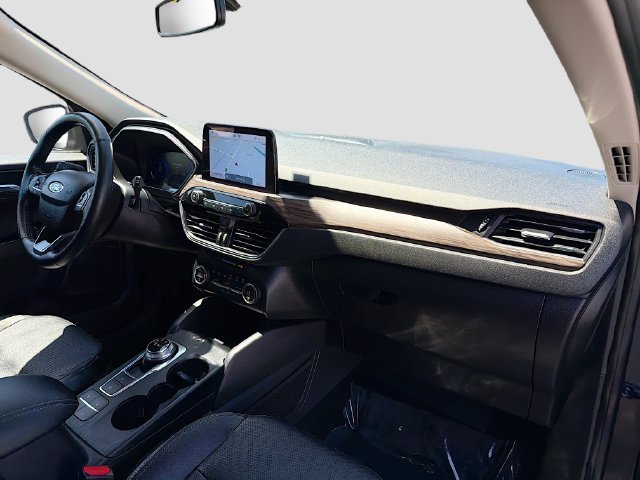 Used 2020 Ford Escape Titanium AWD/4WD image 30