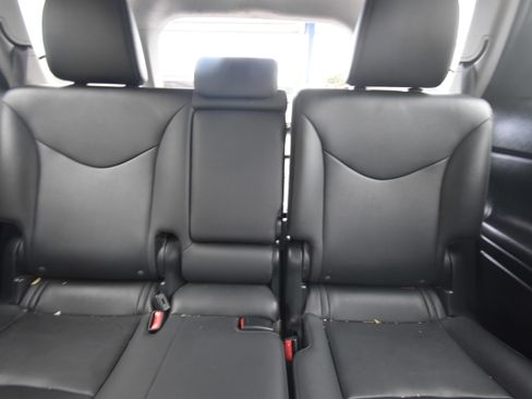 Used 2015 Toyota Prius V Five image 12