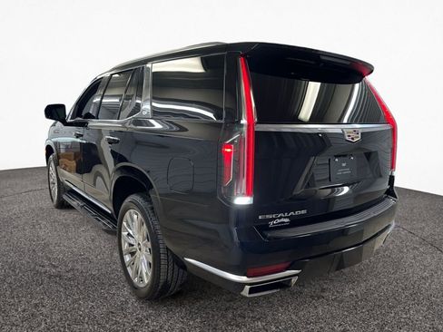 Certified 2024 Cadillac Escalade Premium Luxury image 2