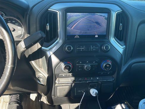 Used 2021 Chevrolet Silverado 1500 LT image 20