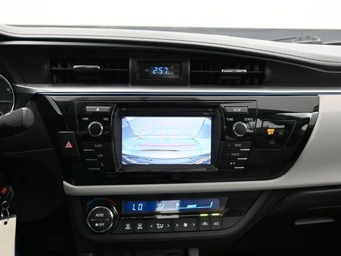 Used 2016 Toyota Corolla LE FWD image 46