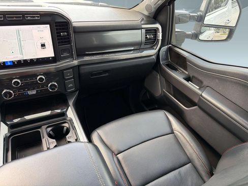 Used 2024 Ford F250 Lariat w/ Chrome Package AWD/4WD image 29