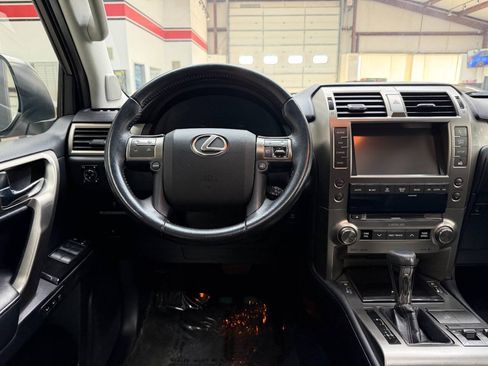 Used 2016 Lexus GX 460 w/ Comfort Package AWD/4WD image 20
