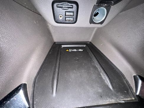 Used 2021 Chevrolet Traverse Premier image 20