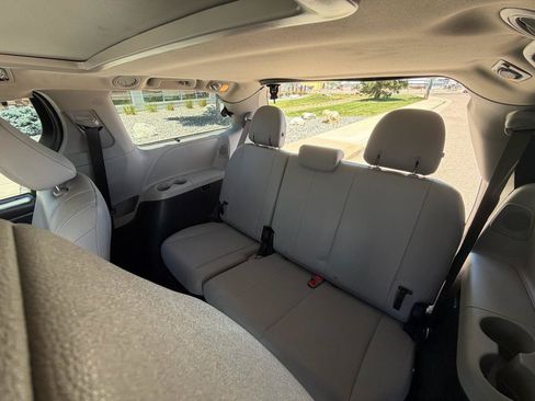 Used 2016 Toyota Sienna Limited AWD/4WD image 13