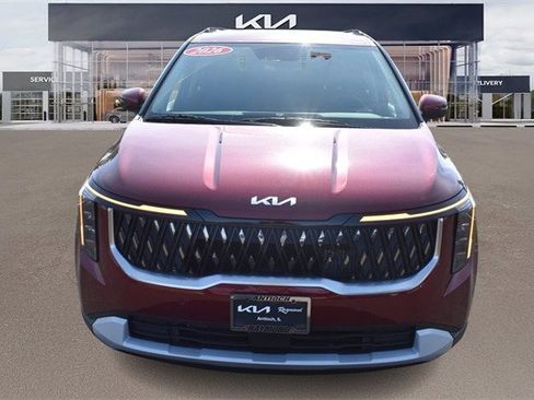 New 2026 Kia Carnival EX image 8